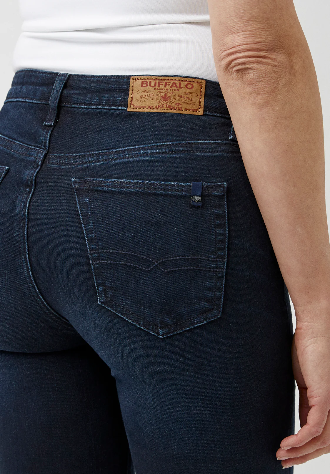 Mid Rise Skinny Alexa Women's Jeans in Rinsed Dark Blue Rinsed - BL15670 - Image 4