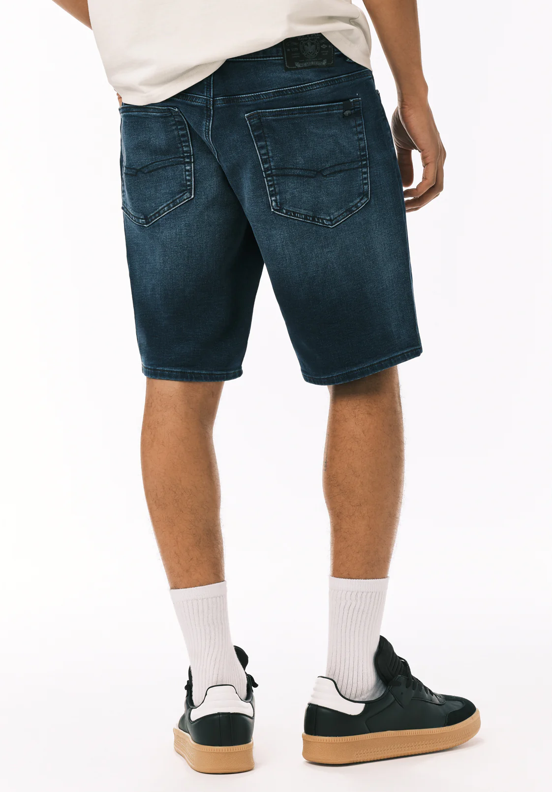 Relaxed Straight Dean Men's Freedom Flex Denim Shorts, Heavily Sanded - BM22949 - Image 4