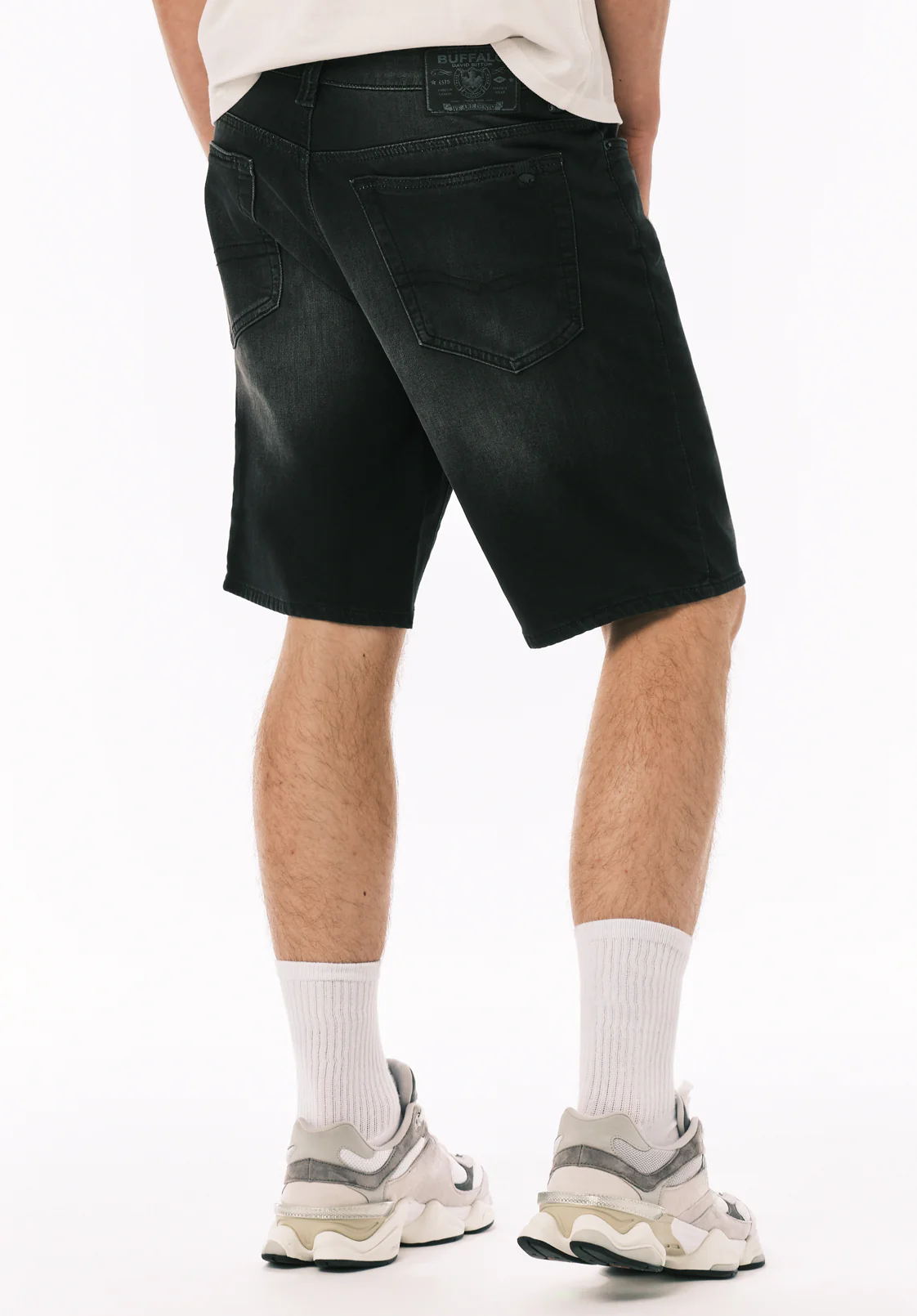 Relaxed Straight Dean Men's Freedom Flex Denim Shorts, Sanded Black - BM22965 - Image 4