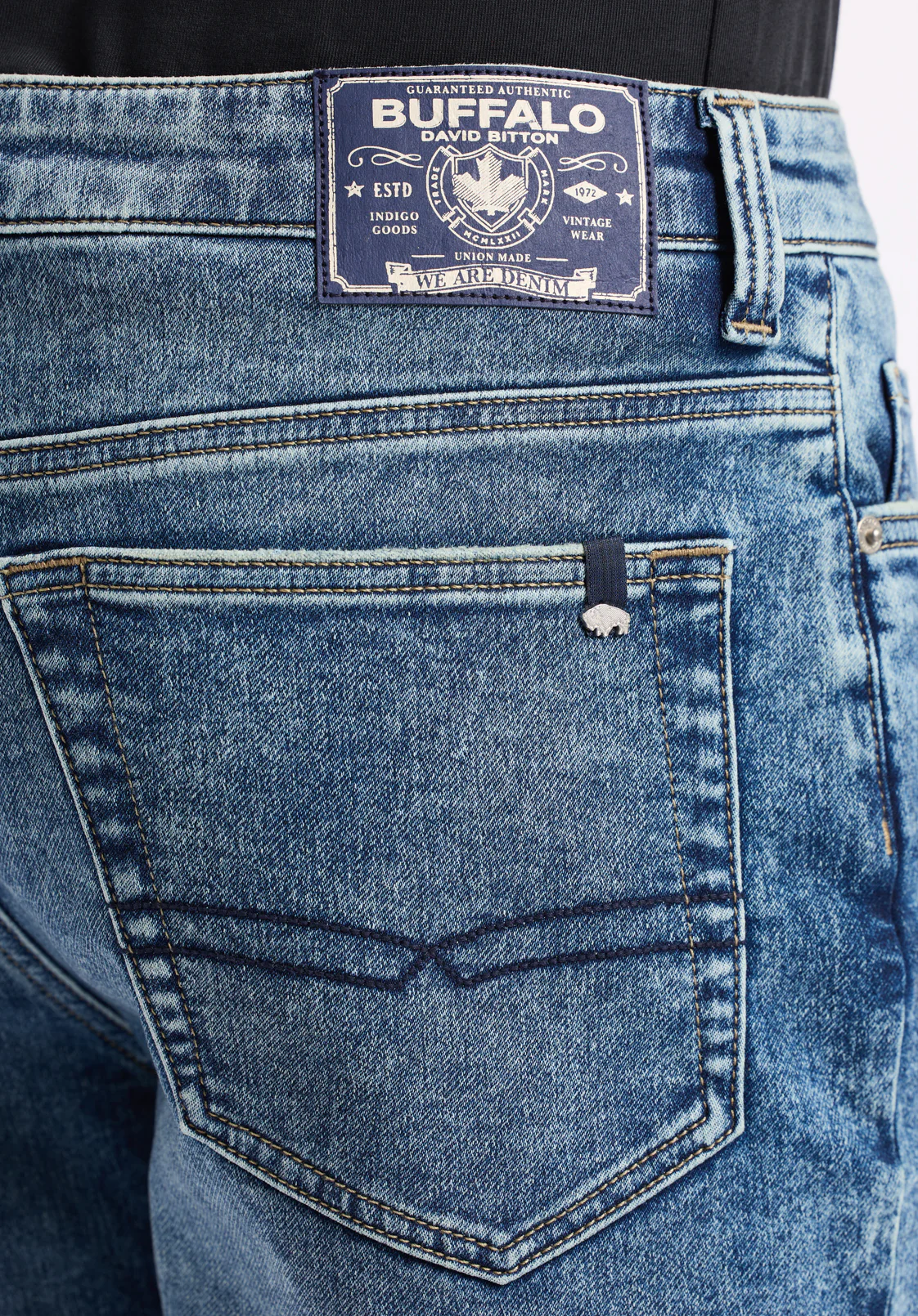 Relaxed Straight Dean Men's Freedom Flex Shorts, Sanded Vintage Indigo - BM26066 - Image 5