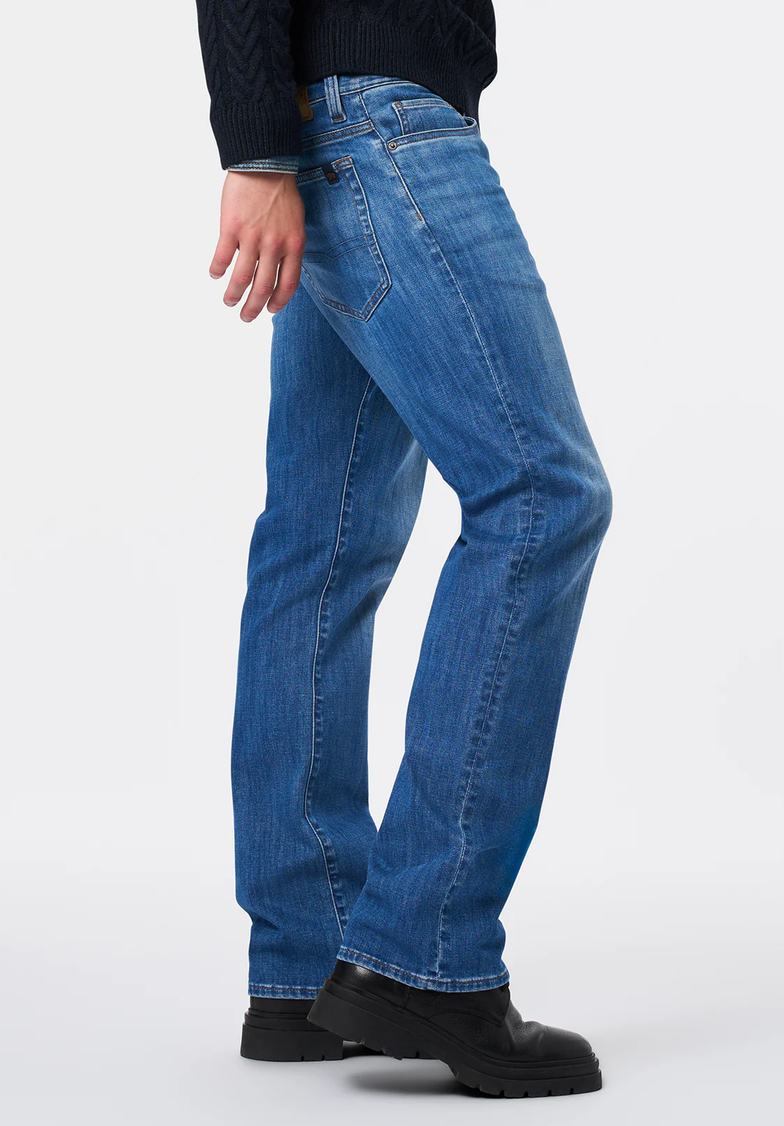 Relaxed Straight Driven Men's Jeans, Vintage Light Blue - BM26100 - Image 3
