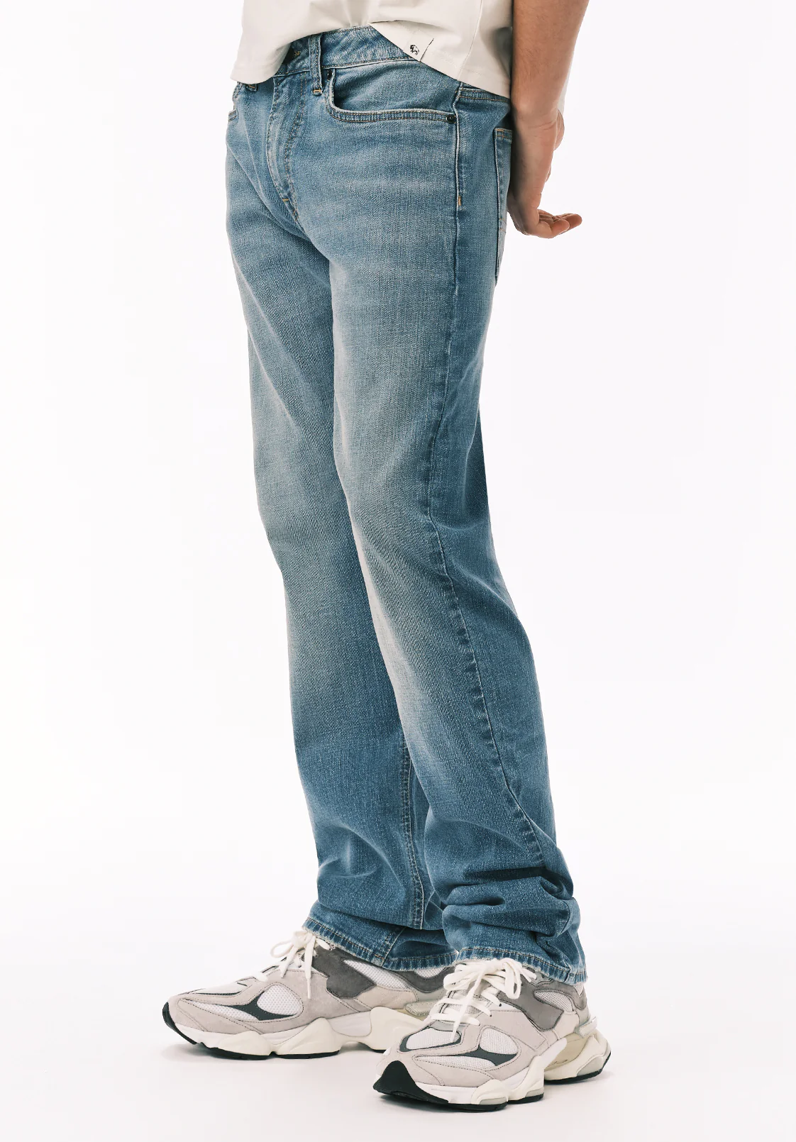 Relaxed Straight Driven Men’s Jeans, Whiskered and Crinkled - BM26138 - Image 3