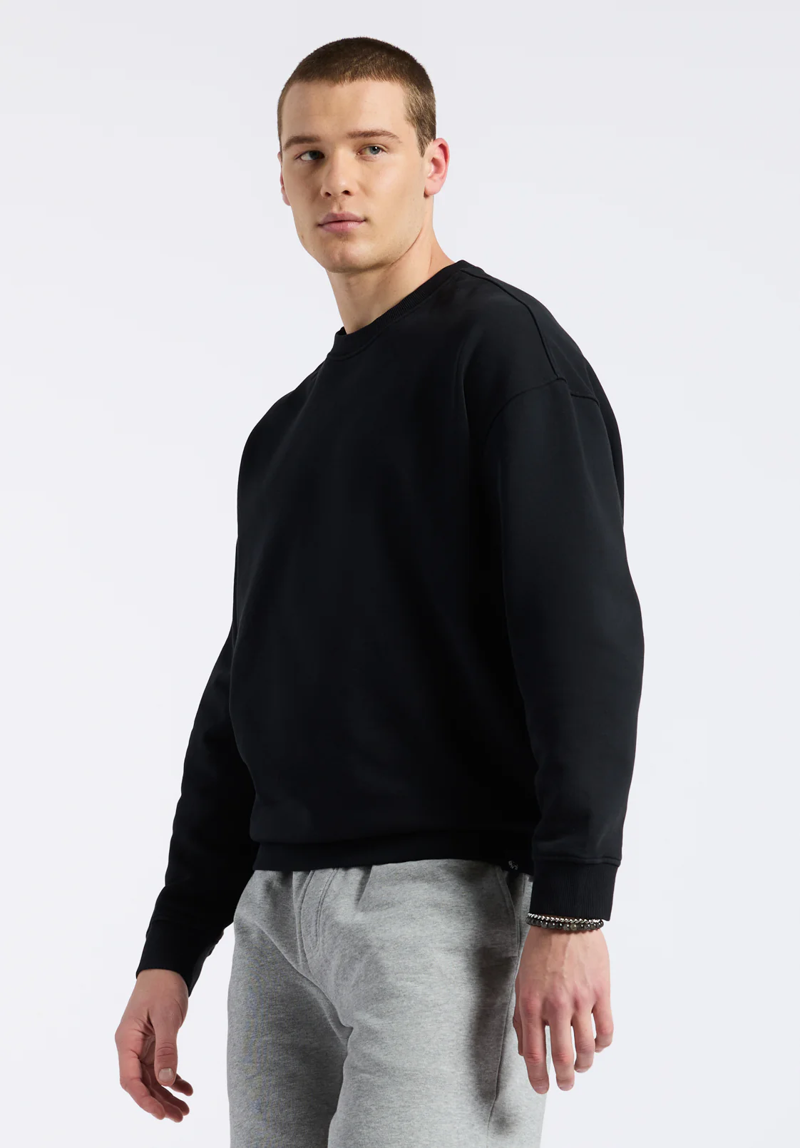 Famke Men's Relaxed Crewneck Sweatshirt, Black - BM24541 - Image 3