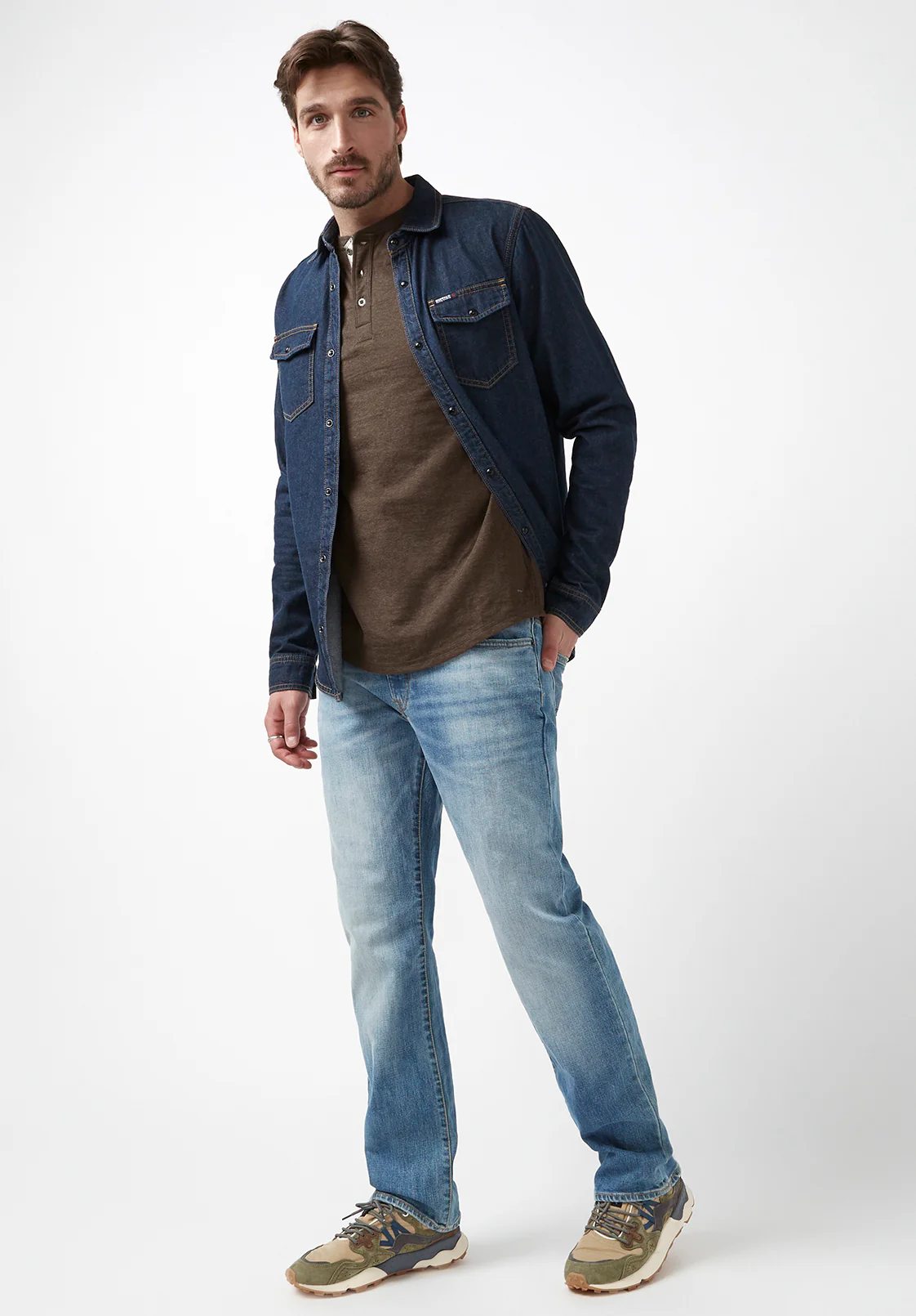 Kariver Men's Long-Sleeve Henley Top in Brown - BM24026 - Image 6