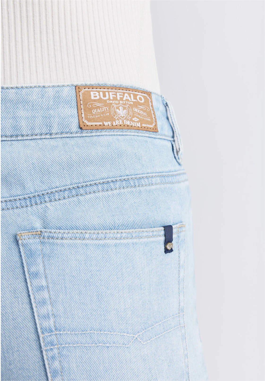 Relaxed Boyfriend Madison Women's Jeans, Distressed Vintage - BL15924 - Image 5