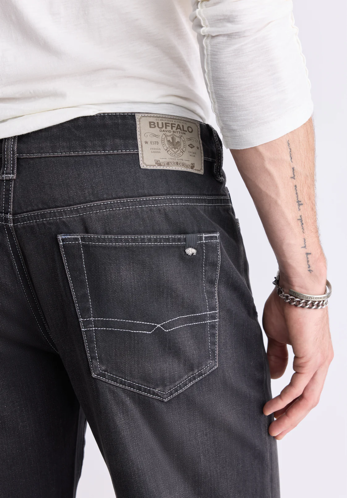Loose Fit Matt Men's Jeans, Vintage Sanded Black - BM26007 - Image 7