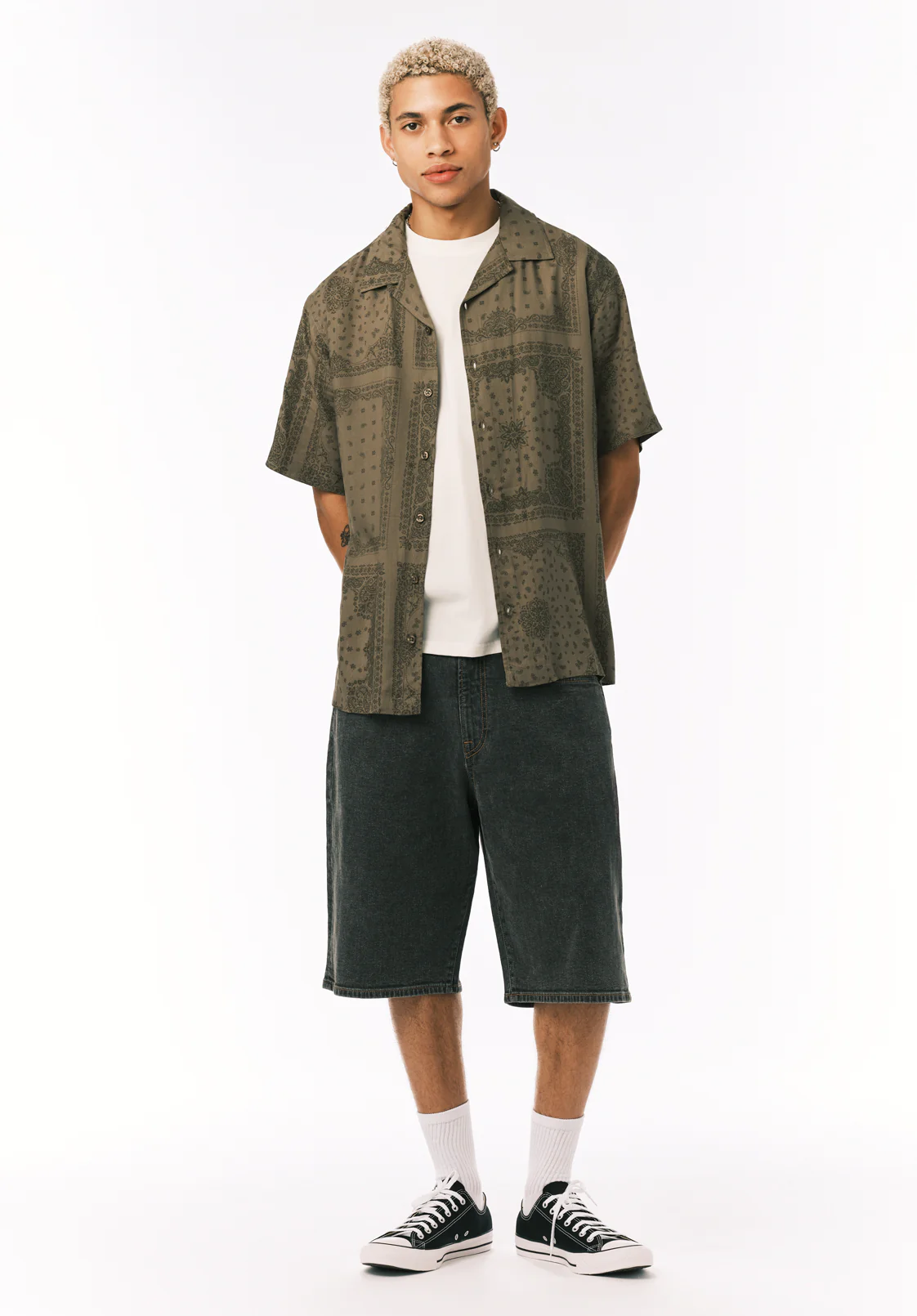 Sandro Men’s Printed Short Sleeve Camp Shirt, Army Green - BM24781