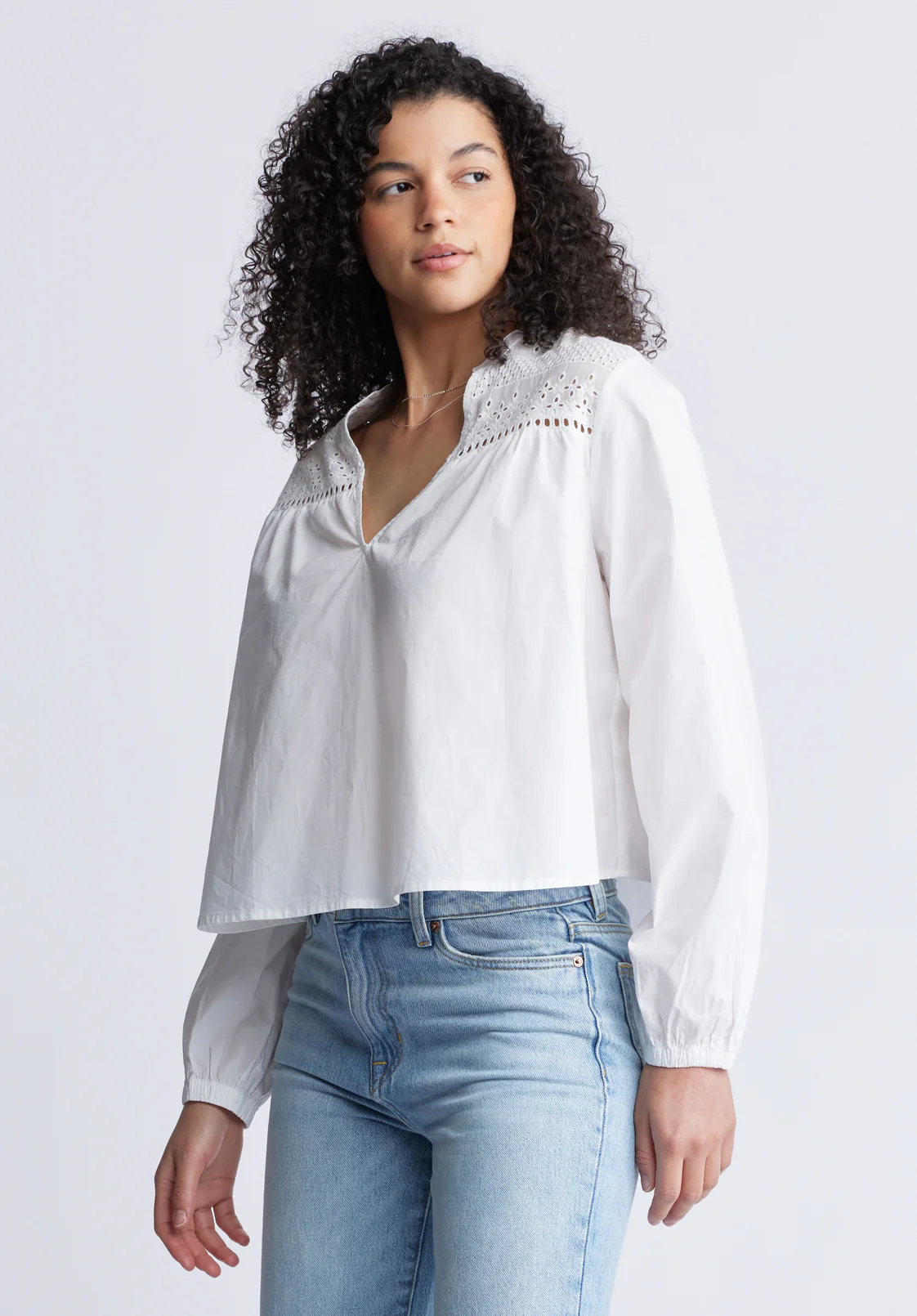 Selyse Women's Long Sleeve Crop Blouse, White - WT0117S - Image 2