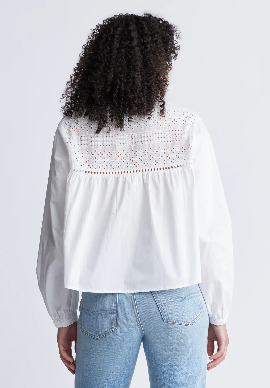 Selyse Women's Long Sleeve Crop Blouse, White - WT0117S - Image 3