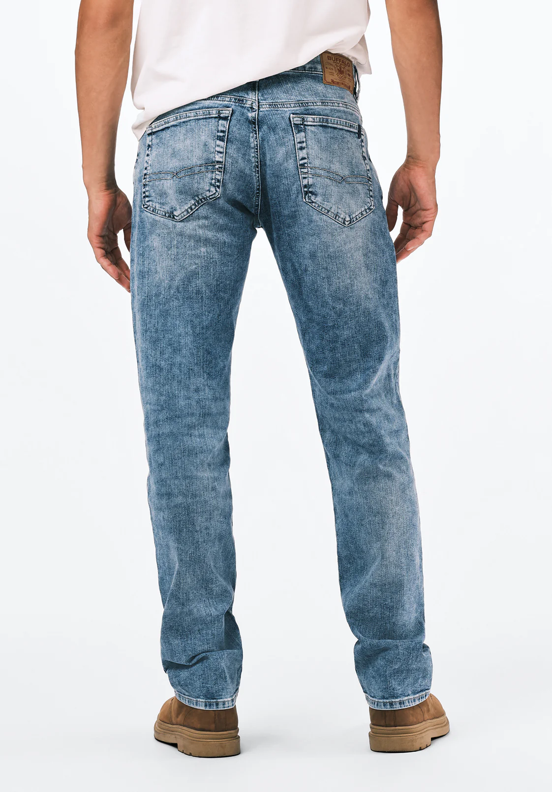 Straight Six Men's Jeans in Whiskered and Contrasted Blue - BM22634 - Image 4