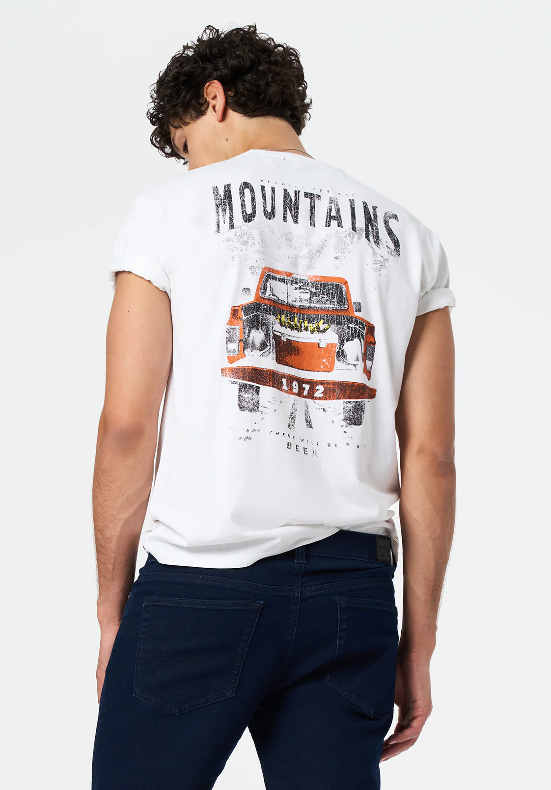 Tobin Men's Graphic T-Shirt with Truck and Beer Print, Optic White - BM24703 - Image 4