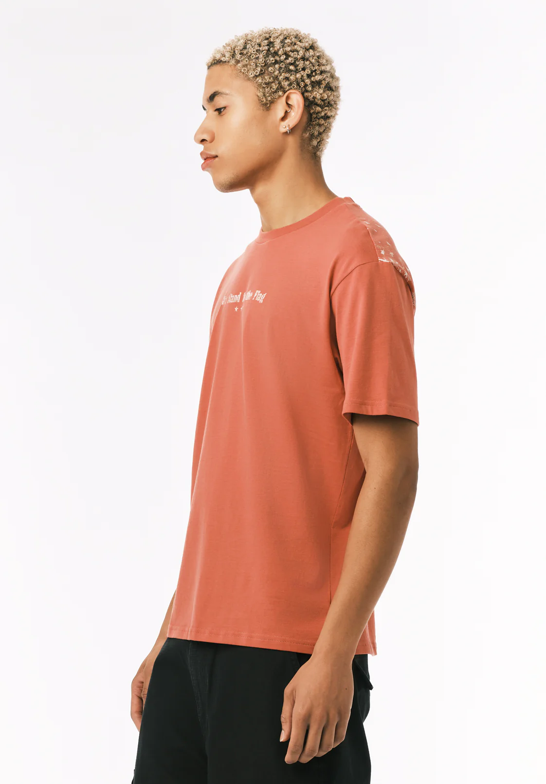 Trove Men’s Americana Graphic T-Shirt, Mineral Red - BM24866 - Image 4