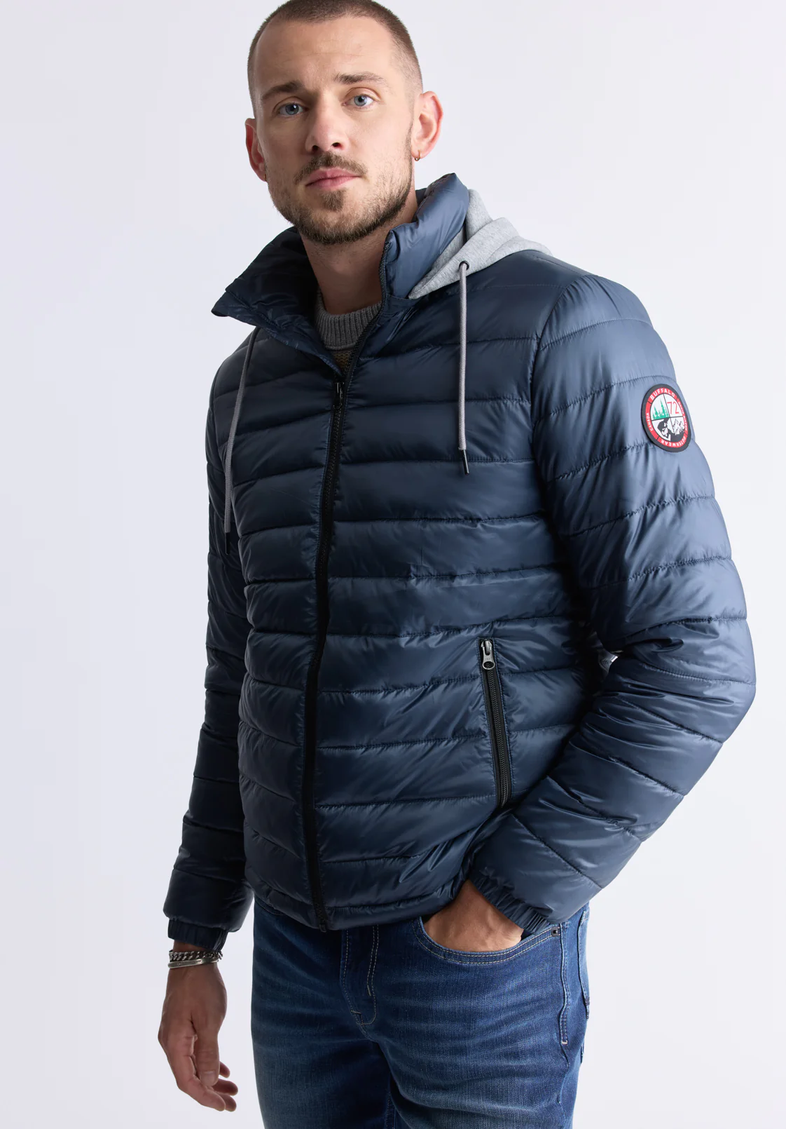 Vince Men’s Quilted Puffer Zip-Up Jacket with Contrasting Hoodie, Navy - OBMFE003 - Image 4